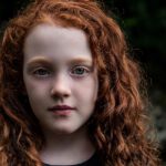 Aus Sicht der Evolution könnten rote Haare ein Vorteil gewesen sein – warum genau, ist bis heute offen.