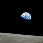Der Mond soll zur biologischen Schutzbarriere werden: Dort könnten Proben aus dem All sicher untersucht werden, bevor mögliche Mikroben die Erde erreichen.