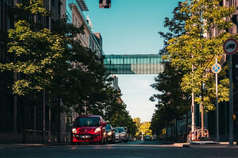 Sommer in den Straßen von Berlin