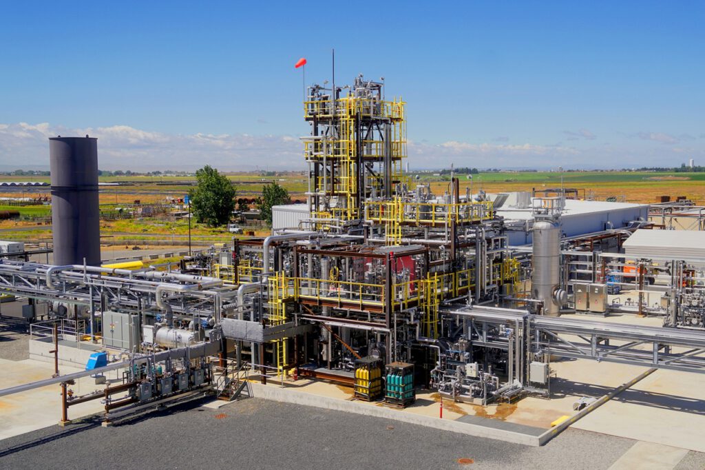 AirPlant One in Moses Lake: In der Anlage stellt Twelve synthetisches Kerosin aus CO2, Wasser und Ökostrom her – für den Einsatz in heutigen Flugzeugen.