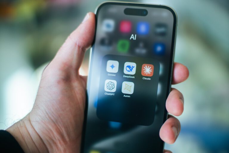 Smartphone mit KI-Apps