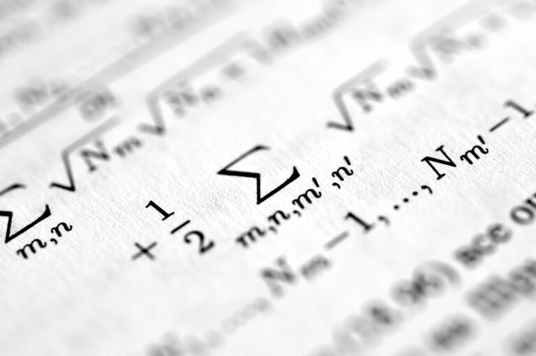 Jahrzehntelang blieben zahlreiche mathematische Rätsel ungelöst. Nun soll ein KI-Modell von OpenAI Hunderte dieser Probleme geknackt haben. Die wissenschaftliche Überprüfung der Ergebnisse läuft noch.