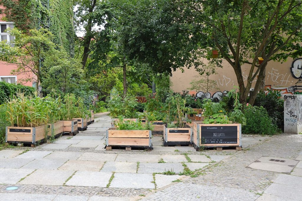 Urbanes Gärtnern mitten in der Stadt: Solche Beete könnten ungenutzte Flächen künftig für frisches Gemüse nutzbar machen.