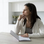 Die Studie zeigt, warum manche Menschen gedanklich häufiger in die Zukunft reisen und vorausplanen als andere. © Freepik