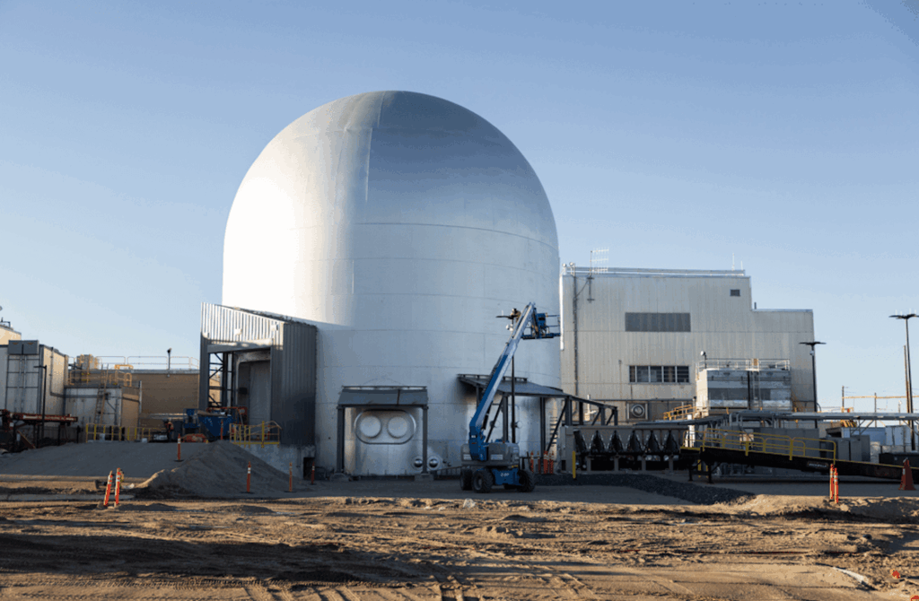 Der Bau der DOME-Anlage wurde um fast ein Jahr beschleunigt. Sie soll den Ausbau der US-Kernenergie vorantreiben und eine verlässliche, bezahlbare Stromversorgung unterstützen. © Idaho National Laboratory