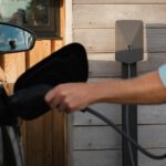 Solarstrom, Netzstrom und E-Auto: Neue Regeln sollen das Zusammenspiel erleichtern.