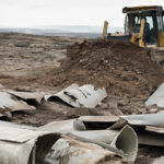 Alte Rotorblätter werden zum Recyclingproblem der Windkraft. Ein neues Reparaturkonzept soll Material sparen und Anlagen länger nutzbar machen.