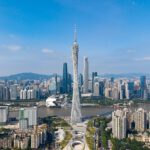 Guangzhou gehört zu den chinesischen Städten, in denen die Wirtschaft pro Kopf wuchs und die NO₂-Werte sanken.