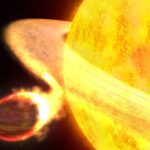 So ähnlich könnte planetares Material in einen Stern geraten: Extreme Hitze und Schwerkraft ziehen Gas und Trümmer aus der Umlaufbahn. In HD 81809B blieben davon womöglich nur chemische Spuren zurück.