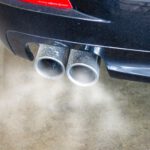Luftverschmutzung und Lärm verursachten beim Autofahren in der Studie höhere externe Kosten als die berechneten Klimaschäden. © Pexels