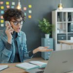 Weniger ungeliebte Aufgaben bedeuten nicht automatisch weniger Stress: Schon Veränderungen im Arbeitsalltag können Beschäftigte zusätzlich erschöpfen.